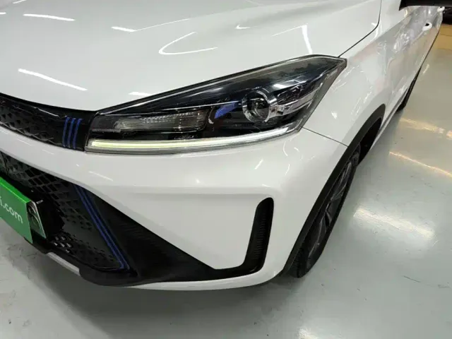 Kaiyi Xuanjie Pro EV — Фото автомобиля 23