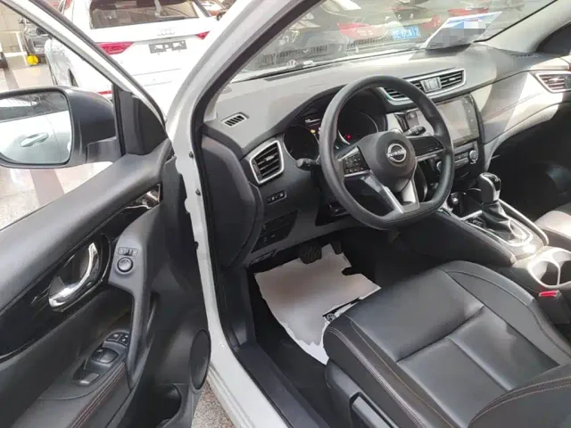 Nissan Qashqai — Фото автомобиля 15