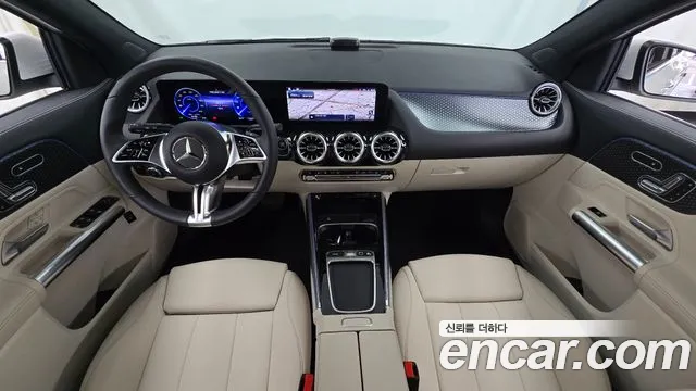 Mercedes-Benz EQA — Фото автомобиля 7