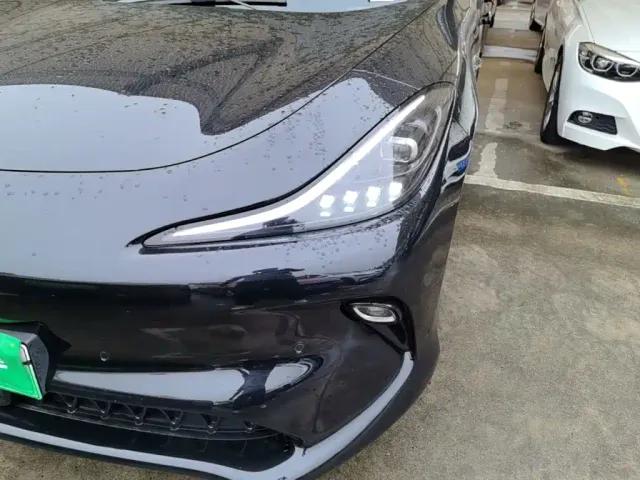 IM Motors LS6 — Фото автомобиля 23