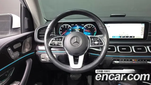 Mercedes-Benz GLE-Class — Фото автомобиля 19