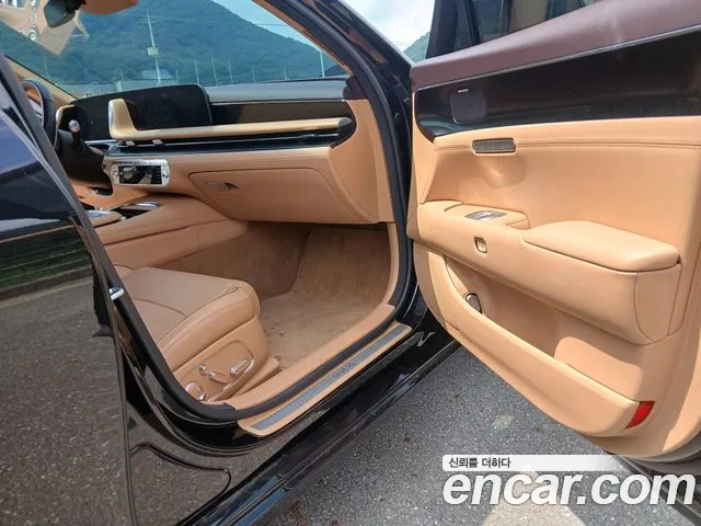 Genesis G90 Бензин 3.5 турбо AWD — Фото автомобиля 8