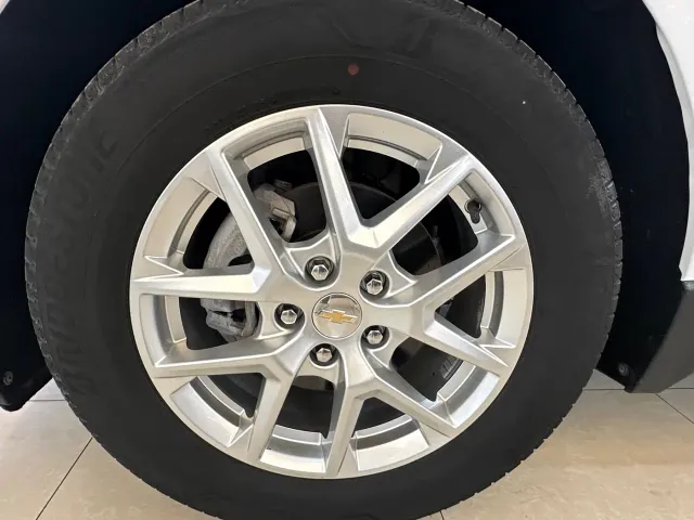 Chevrolet Equinox — Фото автомобиля 16