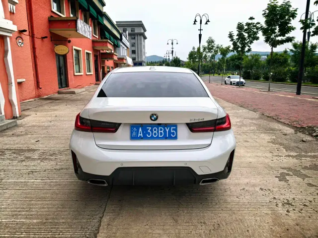 BMW 3 Series — Фото автомобиля 5