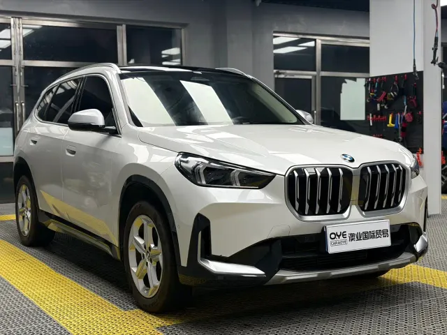 BMW X1 — Фото автомобиля 3
