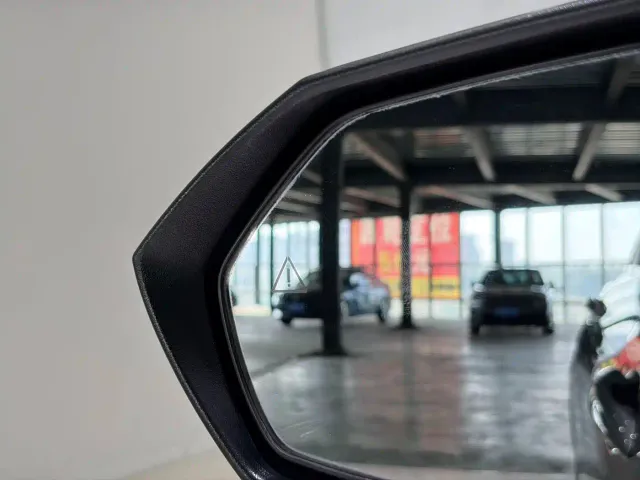 Hyundai Elantra — Фото автомобиля 17