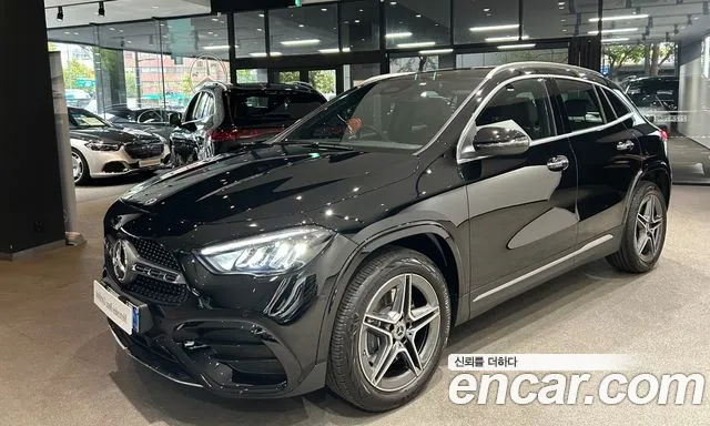 Фотография автомобиля — Mercedes-Benz GLA-Class H247