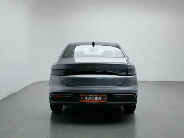 BYD Seal 05 DM-i — Фото автомобиля 4
