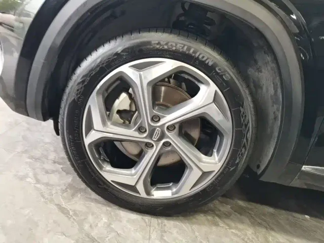 Geely Xingyue L — Фото автомобиля 22
