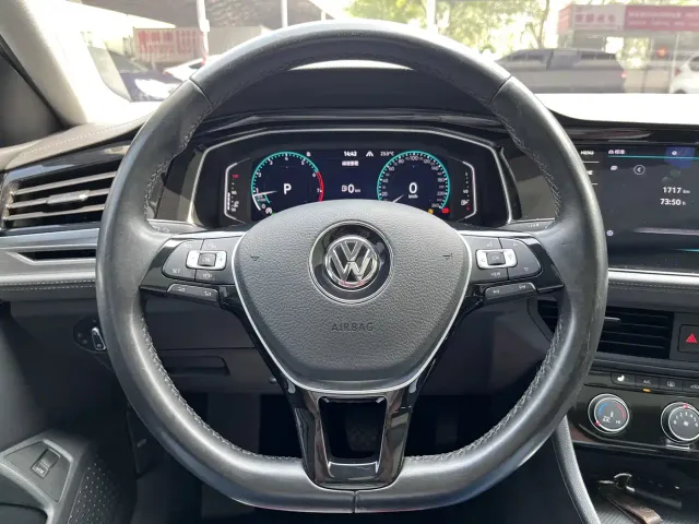 Volkswagen Sagitar — Фото автомобиля 17