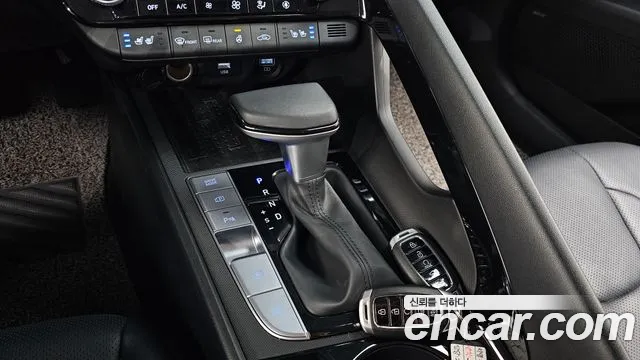 Hyundai Avante CN7 — Фото автомобиля 8