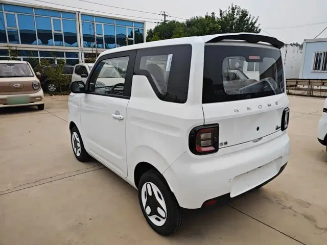 Geely Panda — Фото автомобиля 4