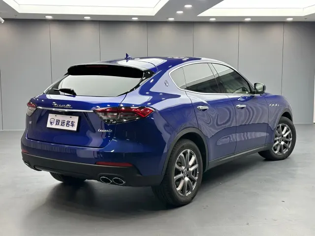 Maserati Levante — Фото автомобиля 4