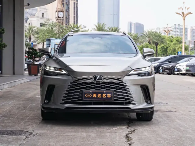 Lexus RX — Фото автомобиля 2