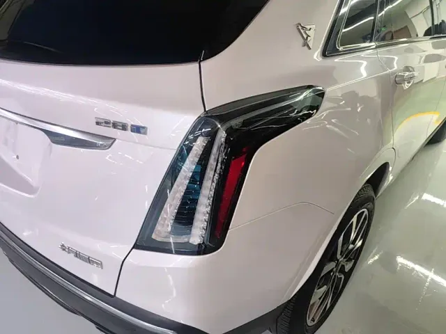 Cadillac XT5 — Фото автомобиля 7