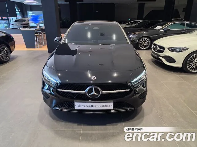 Mercedes-Benz A-Class W177 — Фото автомобиля 3