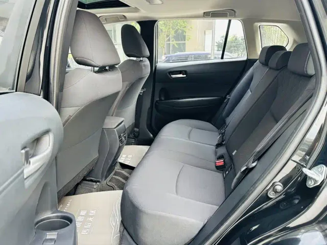 Toyota Corolla Cross — Фото автомобиля 12