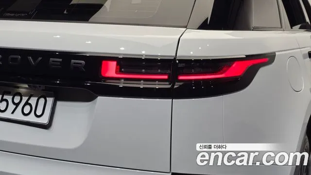 Land Rover Range Rover Velar — Фото автомобиля 23
