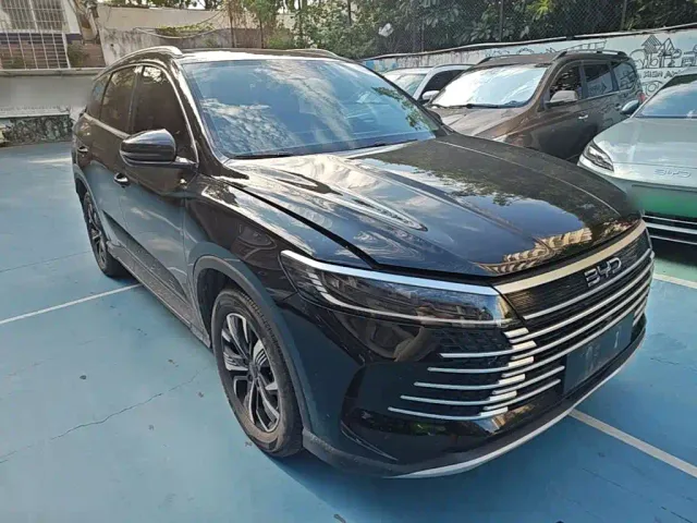 BYD Seal 05 DM-i — Фото автомобиля 3