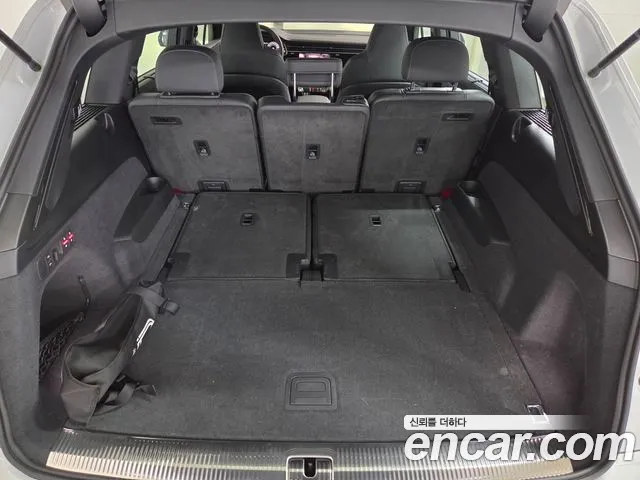 Audi Q7 — Фото автомобиля 19