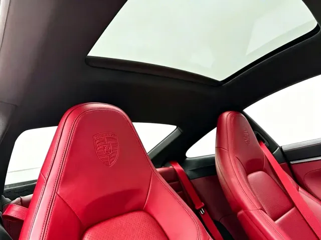 Porsche 911 — Фото автомобиля 10