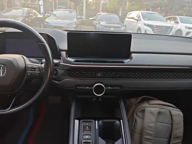 Honda Accord — Фото автомобиля 12