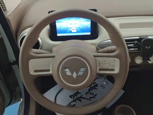 Wuling Hongguang Mini EV — Фото автомобиля 10