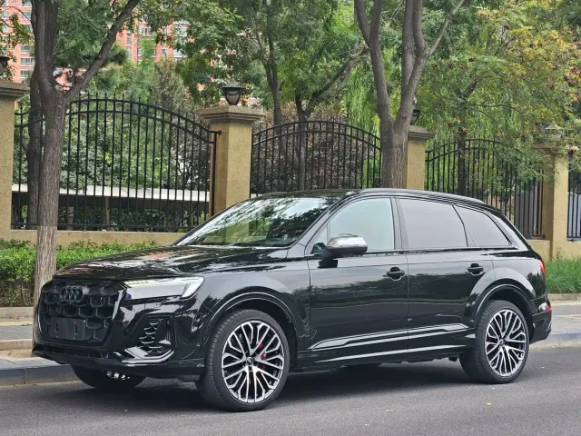 Фотография автомобиля — Audi SQ7