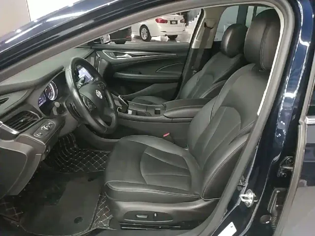 Buick LaCrosse — Фото автомобиля 14