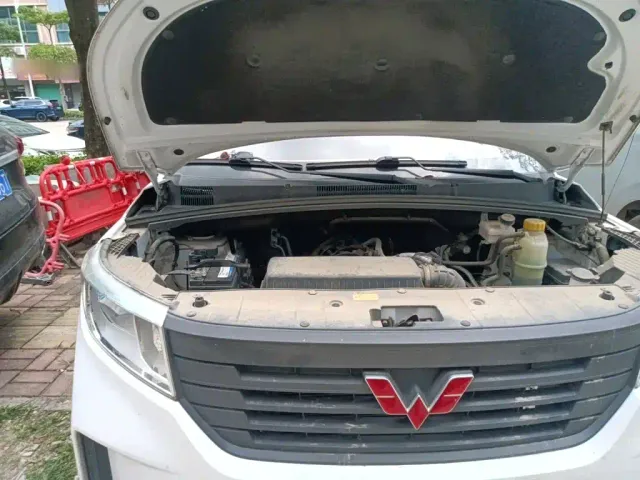 Wuling Zhengcheng — Фото автомобиля 14