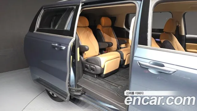 Kia Carnival 4th Gen — Фото автомобиля 18