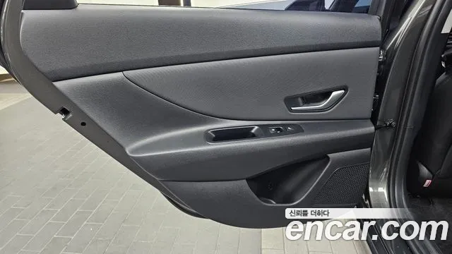 Hyundai Avante CN7 — Фото автомобиля 14