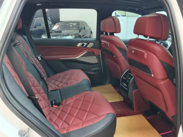 BMW X5 — Фото автомобиля 7