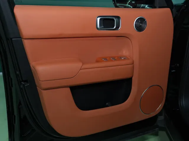 Li Auto L7 — Фото автомобиля 14