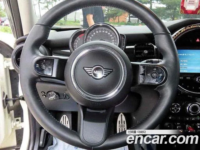 MINI Cooper — Фото автомобиля 8