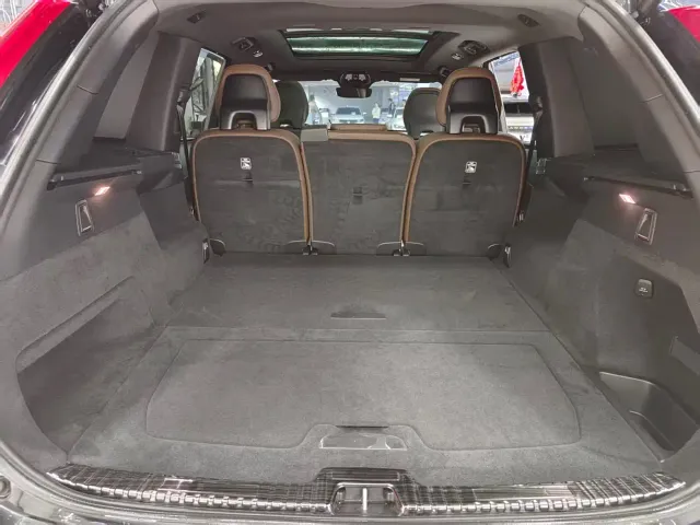Volvo XC90 — Фото автомобиля 12
