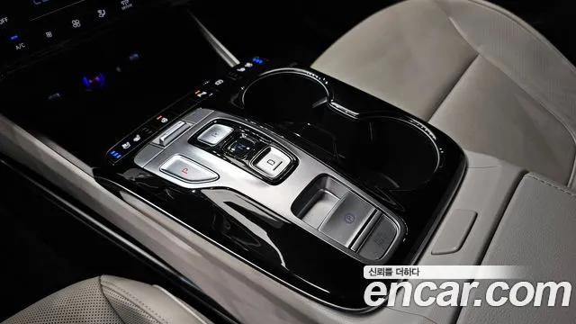 Hyundai Tucson Tucson (NX4) Бензин 1.6 турбо 2WD — Фото автомобиля 4