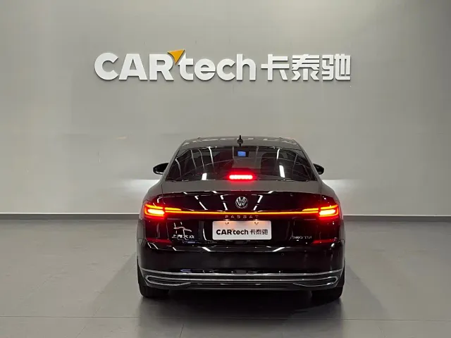 Volkswagen Passat — Фото автомобиля 5