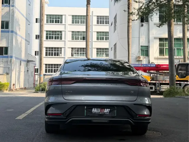 BYD Han 2022 DM-i 121KM Prestige — Фото автомобиля 5