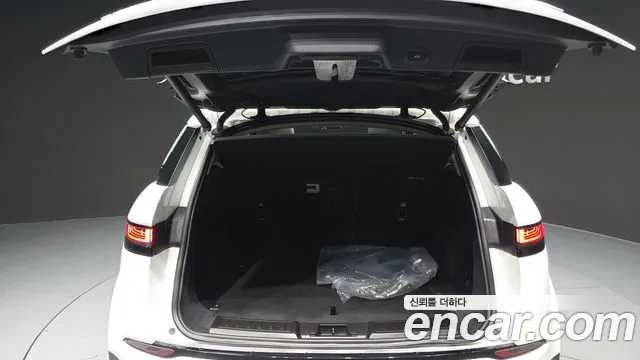 Land Rover Range Rover Evoque Range Rover Evoque 2 поколение — Фото автомобиля 20