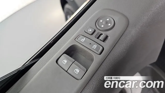 Hyundai Staria Staria L3.5 Lounge 9 мест — Фото автомобиля 27