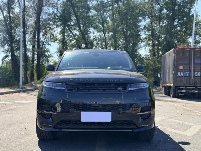 Land Rover Range Rover Sport — Фото автомобиля 2