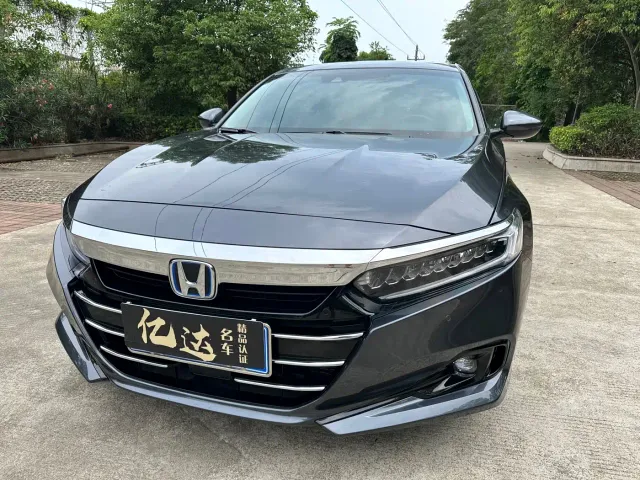 Honda Accord — Фото автомобиля 3