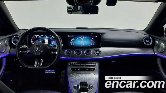 Mercedes-Benz E-Class — Фото автомобиля 7