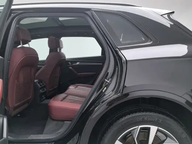 Audi Q5L — Фото автомобиля 15