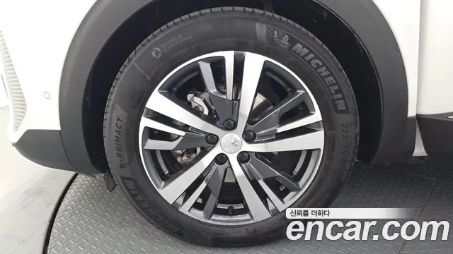 Peugeot 5008 2nd Gen — Фото автомобиля 5