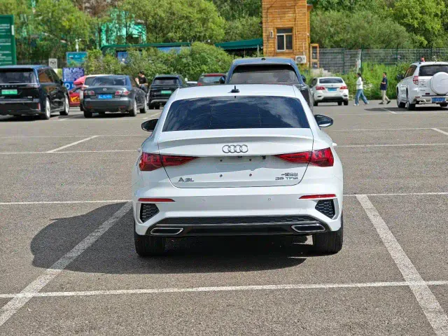 Audi A3 — Фото автомобиля 5