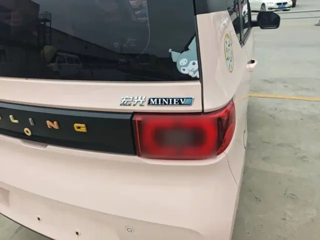 Wuling Hongguang Mini EV — Фото автомобиля 7