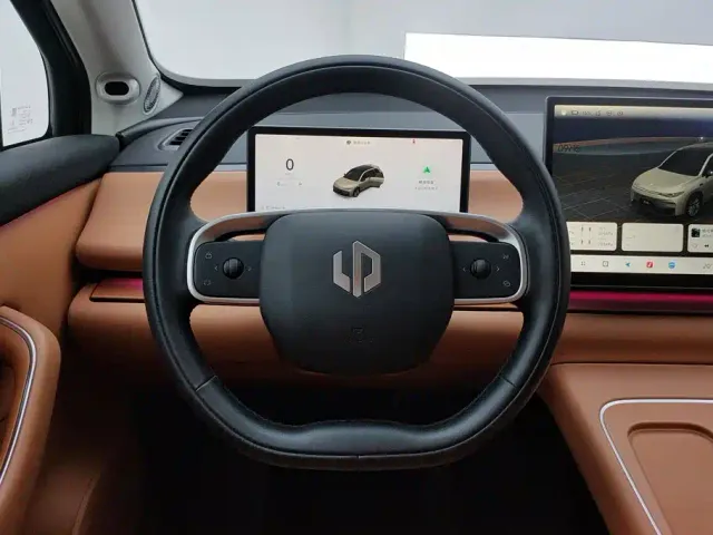 Leapmotor C10 — Фото автомобиля 15