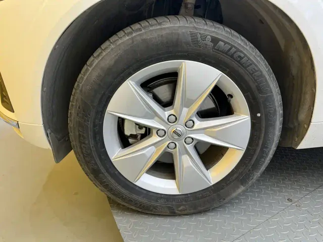 Volvo XC60 — Фото автомобиля 11